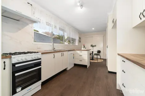 Property photo of 10 Milford Crescent Frankston VIC 3199