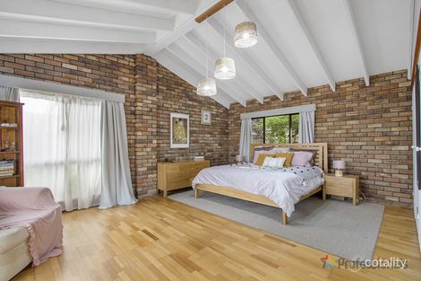 Property photo of 17 Oak Tree Drive Armidale NSW 2350