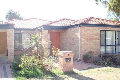 2/27 Ashburton St, Bentley, WA 6102