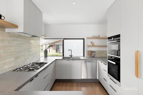 Property photo of 2/44 Beach Road Hampton VIC 3188