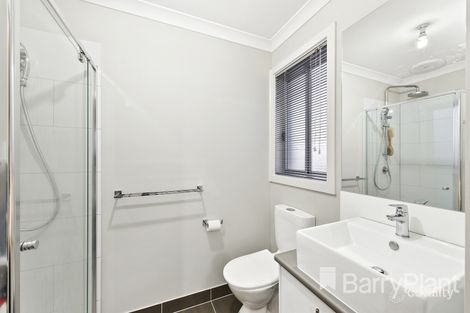 Property photo of 2 Garry Drive Tarneit VIC 3029