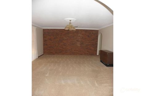 Property photo of 11 The Mews Hillvue NSW 2340