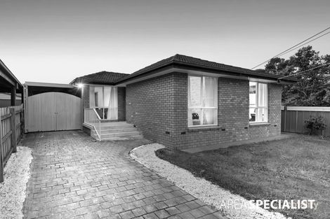 Property photo of 10 Tullaroop Court St Albans VIC 3021