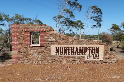 18 Fifth Ave, Northampton, WA 6535