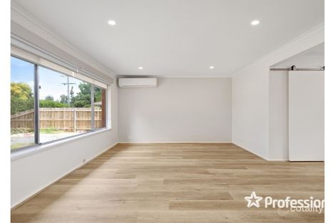 Property photo of 43 Hillview Drive Kilsyth VIC 3137