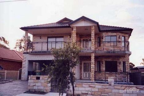 35 Tennyson Rd, Greenacre, NSW 2190