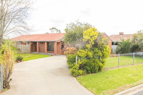 4 Robert Ct, Grahamvale, VIC 3631
