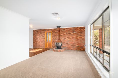 Property photo of 4 Robert Court Grahamvale VIC 3631