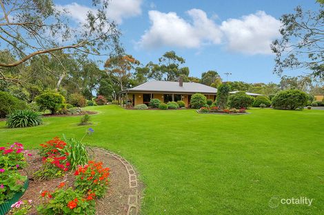 417 Russells Rd, Winslow, VIC 3281