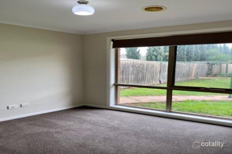 Property photo of 2 Thistle Close Hoppers Crossing VIC 3029