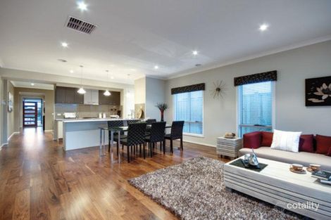 Property photo of 10 Suffolk Place Wollert VIC 3750