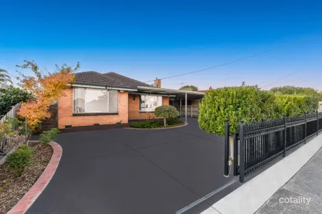 Property photo of 3 Locharn Crescent Keysborough VIC 3173