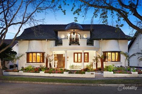Property photo of 10 Los Angeles Court Ripponlea VIC 3185