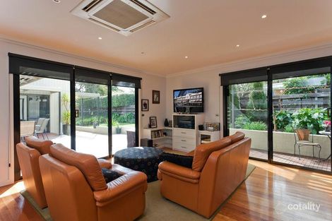 Property photo of 26 Figtree Lane Strathdale VIC 3550