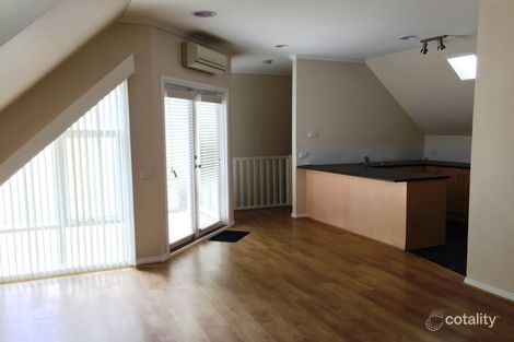 17 Francis Lane, Kensington, VIC 3031