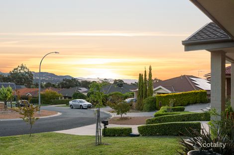 Property photo of 33 Unwin Avenue Jerrabomberra NSW 2619