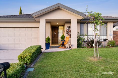 Property photo of 33 Unwin Avenue Jerrabomberra NSW 2619