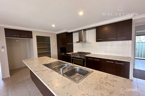 Property photo of 44 Melaleuca Drive Forest Hill NSW 2651