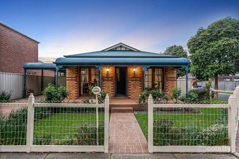 8 Spring Cct, Pakenham, VIC 3810