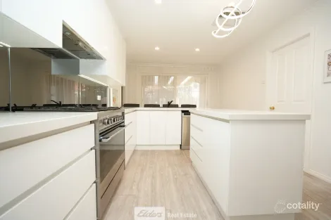 Property photo of 2/93 Binya Street Griffith NSW 2680