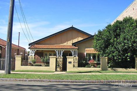 18 Colvin Ave, Carlton, NSW 2218