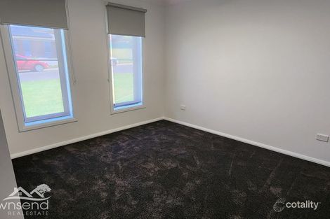 Property photo of 7A Streatfeild Close Blayney NSW 2799