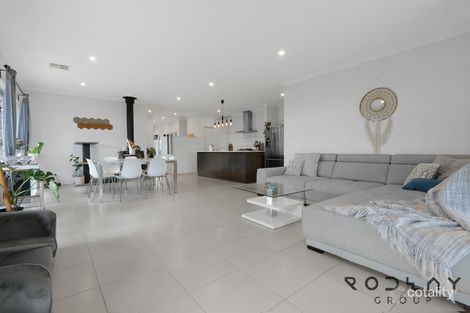 Property photo of 68 Tourmaline Boulevard Byford WA 6122