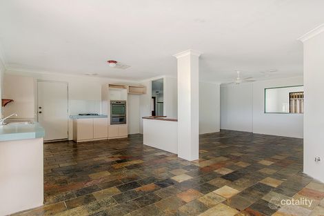 Property photo of 8 Eva Lynch Way Warnbro WA 6169