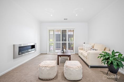 Property photo of 3 Murdeduke Crescent Manor Lakes VIC 3024