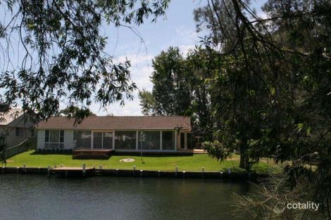 10 Lagoon Cres, Sussex Inlet, NSW 2540