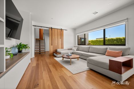 Property photo of 3 Vellacott Street Denman Prospect ACT 2611