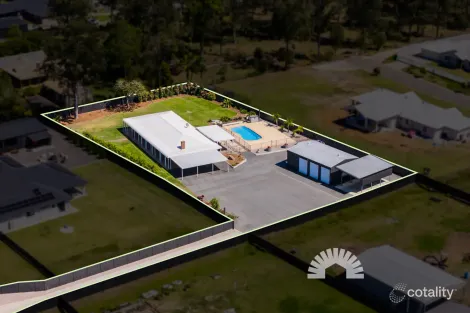 112 J DOBSON RD, MORAYFIELD, QLD 4506