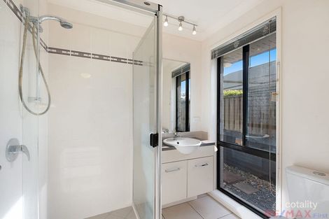 Property photo of 44 Elvena Circuit Little Mountain QLD 4551