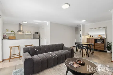 1/32 COODE ST, MOUNT LAWLEY, WA 6050