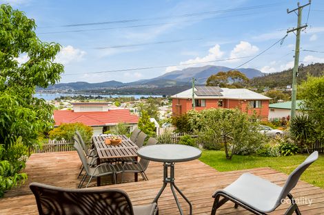 Property photo of 17 Corinna Road Lindisfarne TAS 7015