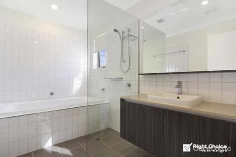 Property photo of 52 Cove Boulevard Shell Cove NSW 2529