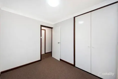 Property photo of 11 Peron Close Cooloongup WA 6168
