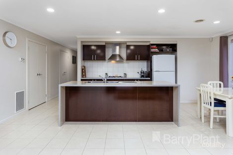 Property photo of 18 Caldicott Crescent Point Cook VIC 3030