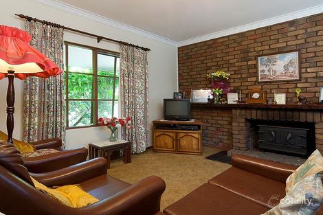 Property photo of 16 Oliver Court Mount Barker SA 5251