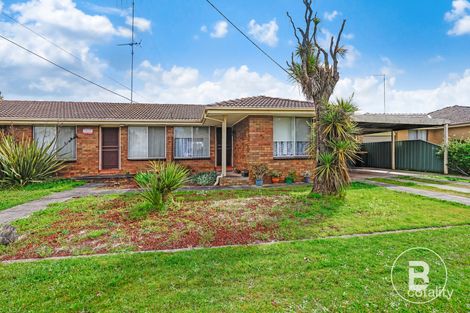 Property photo of 1/34 Marie Crescent Wendouree VIC 3355