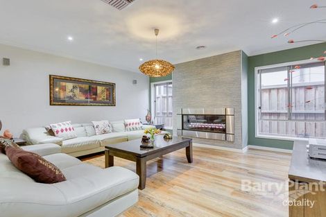 Property photo of 11 Bradfield Court Taylors Hill VIC 3037