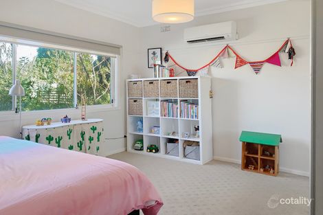 Property photo of 10 Dyson Street Reservoir VIC 3073