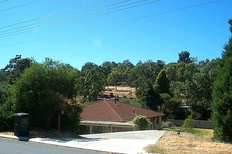 68 Paterson Rd, Mount Nasura, WA 6112