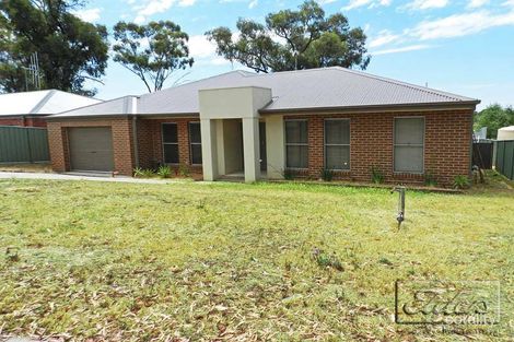 62 Queen St, Kangaroo Flat, VIC 3555
