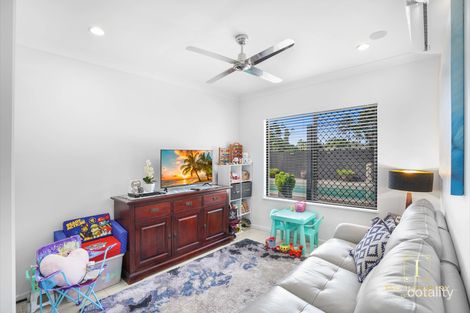 Property photo of 23 Oregon Street Manoora QLD 4870