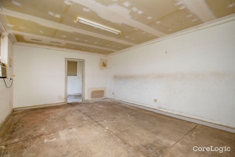 8 Elizabeth St, Findon, SA 5023