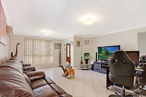 Property photo of 3 Cranbrook Close West Hoxton NSW 2171