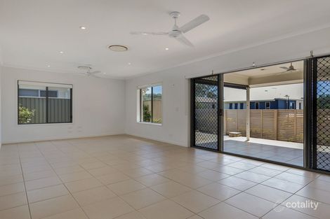 Property photo of 18 Hillside Circuit Chermside West QLD 4032