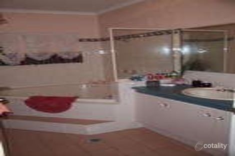 Property photo of 19 Beagle Close Bentley Park QLD 4869