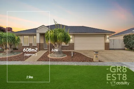 12 ATKINSON DR, BERWICK, VIC 3806